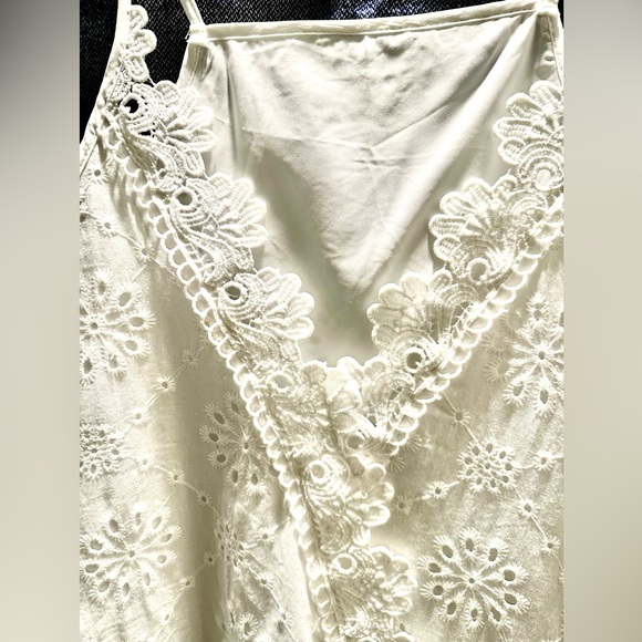 NWT Cupshe eyelet lace slip dress fully lined sz L
Pictures can’t do it justice - Picture 5 of 6